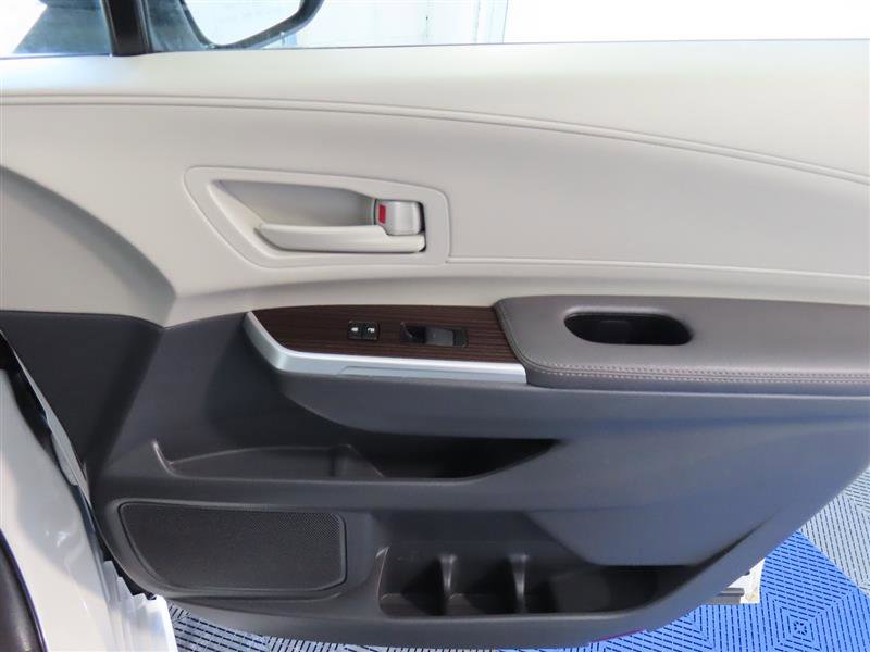 Used 2024 Toyota Sienna LE image 31