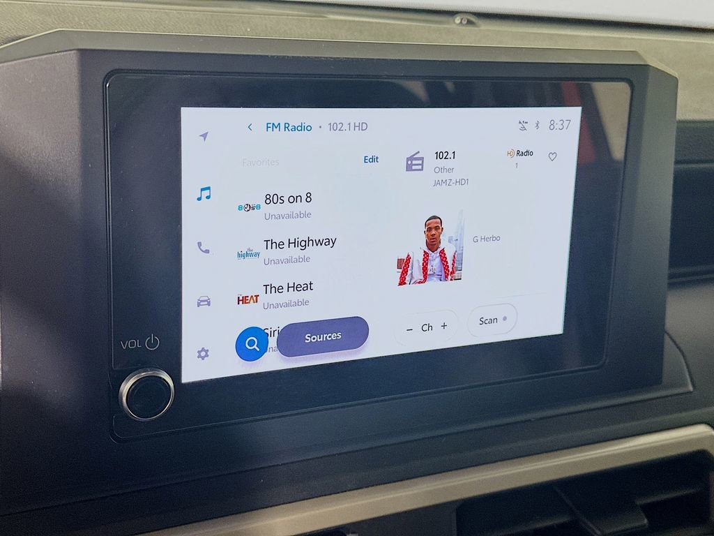 Used 2025 Toyota Tacoma SR AWD/4WD image 17