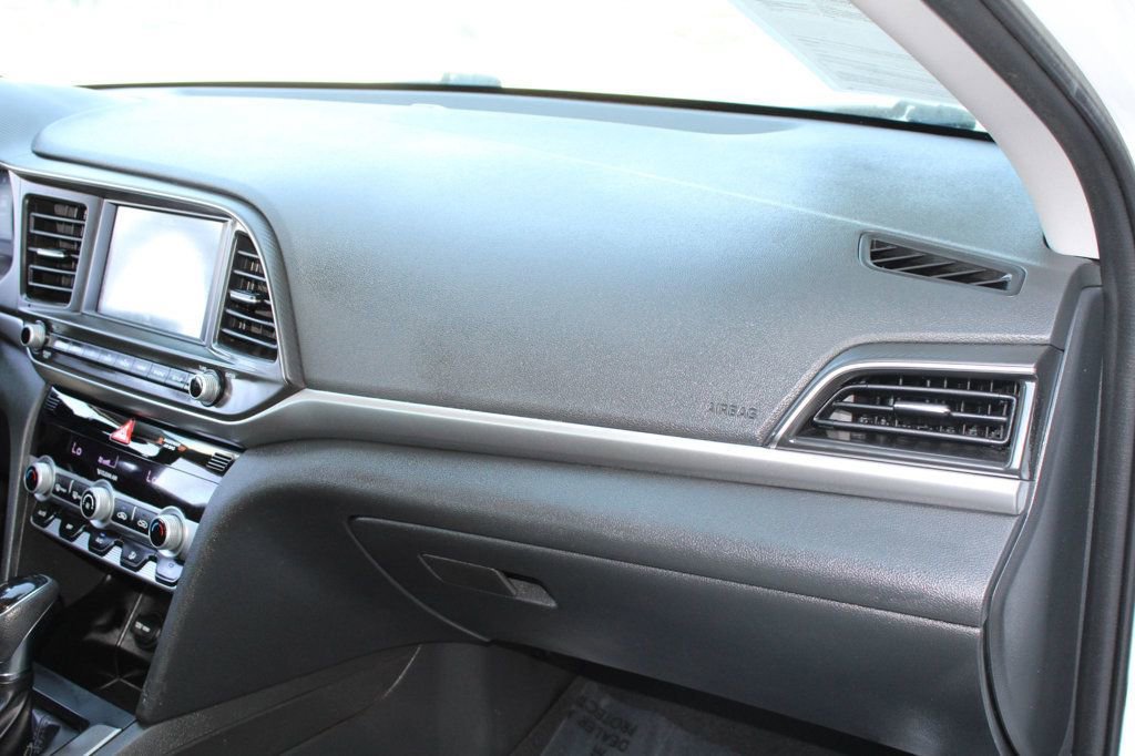 Used 2020 Hyundai Elantra SEL w/ Cargo Package (C1) image 28