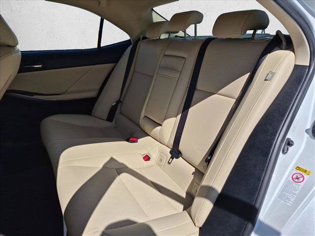 Used 2016 Lexus IS 200t RWD image 19