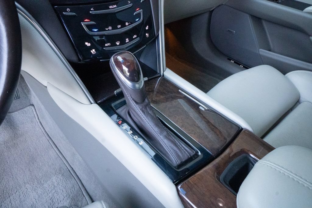 Used 2014 Cadillac XTS Platinum FWD image 10
