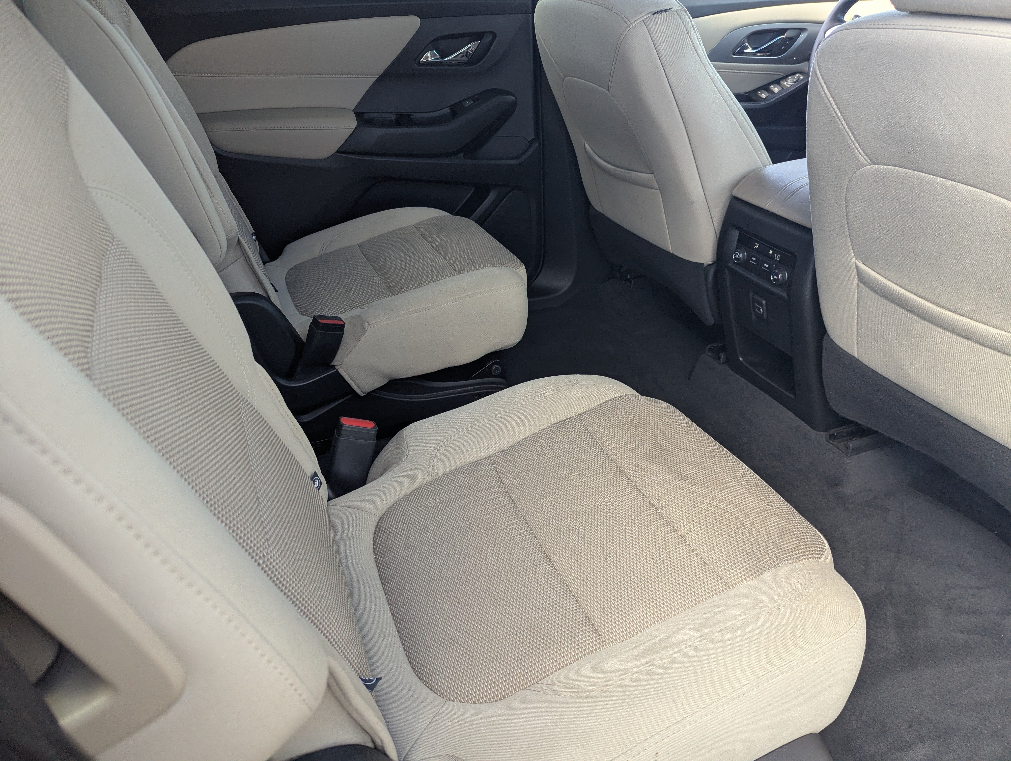 Used 2023 Chevrolet Traverse LT AWD/4WD image 13