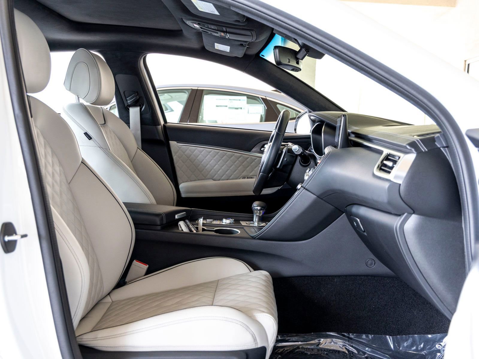 Used 2025 Genesis G70 3.3T Advanced w/ Sport Prestige Package image 27