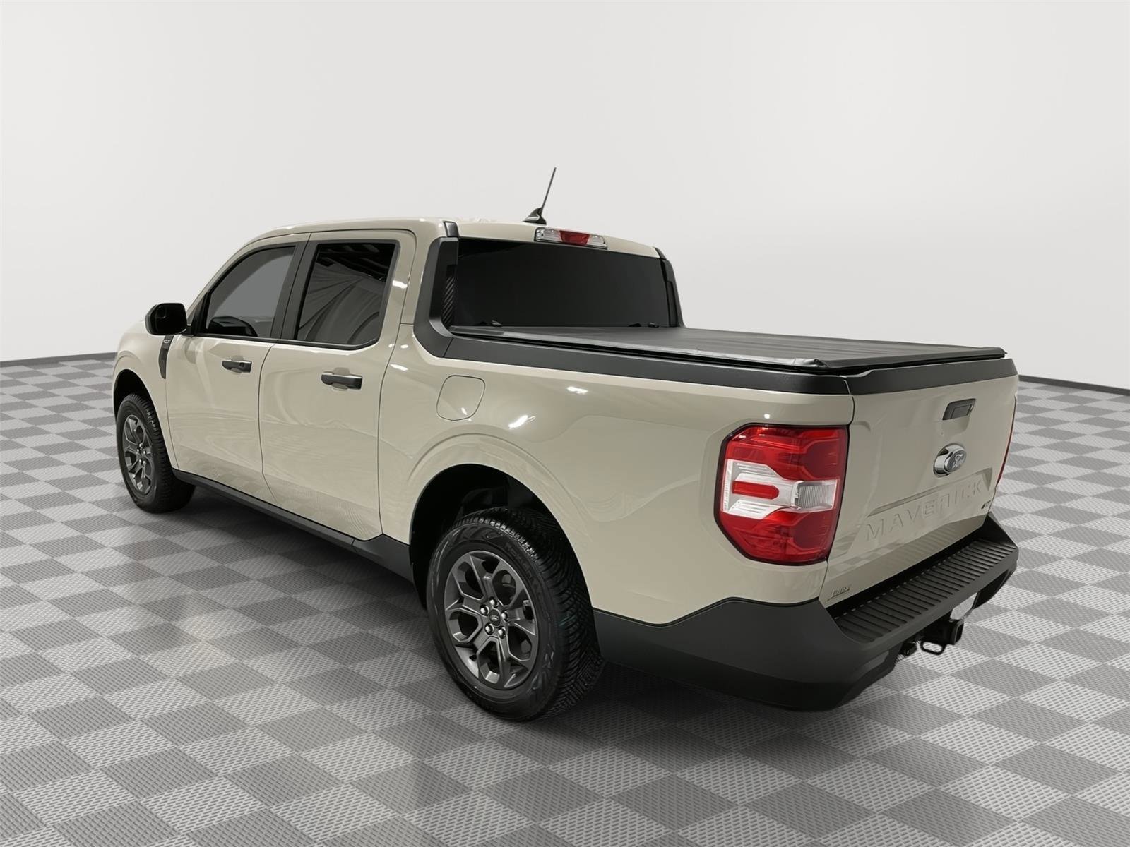 Certified 2024 Ford Maverick XLT w/ Equipment Group 300A Standard image 9