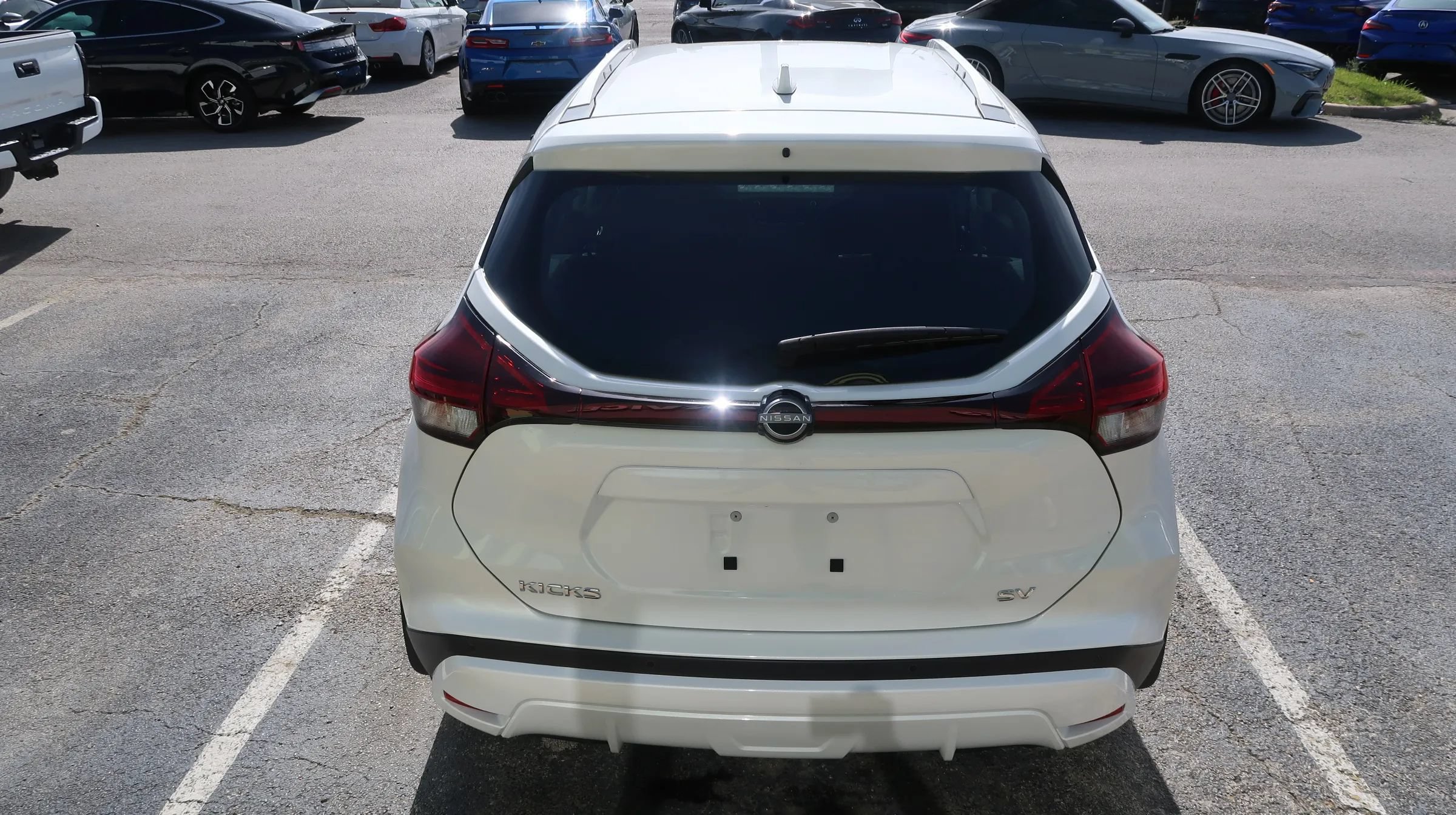 Used 2023 Nissan Kicks SV FWD image 11