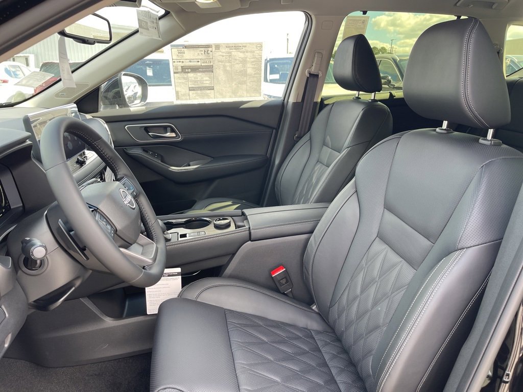 New 2026 Nissan Rogue Platinum w/ Platinum Premium Package image 17