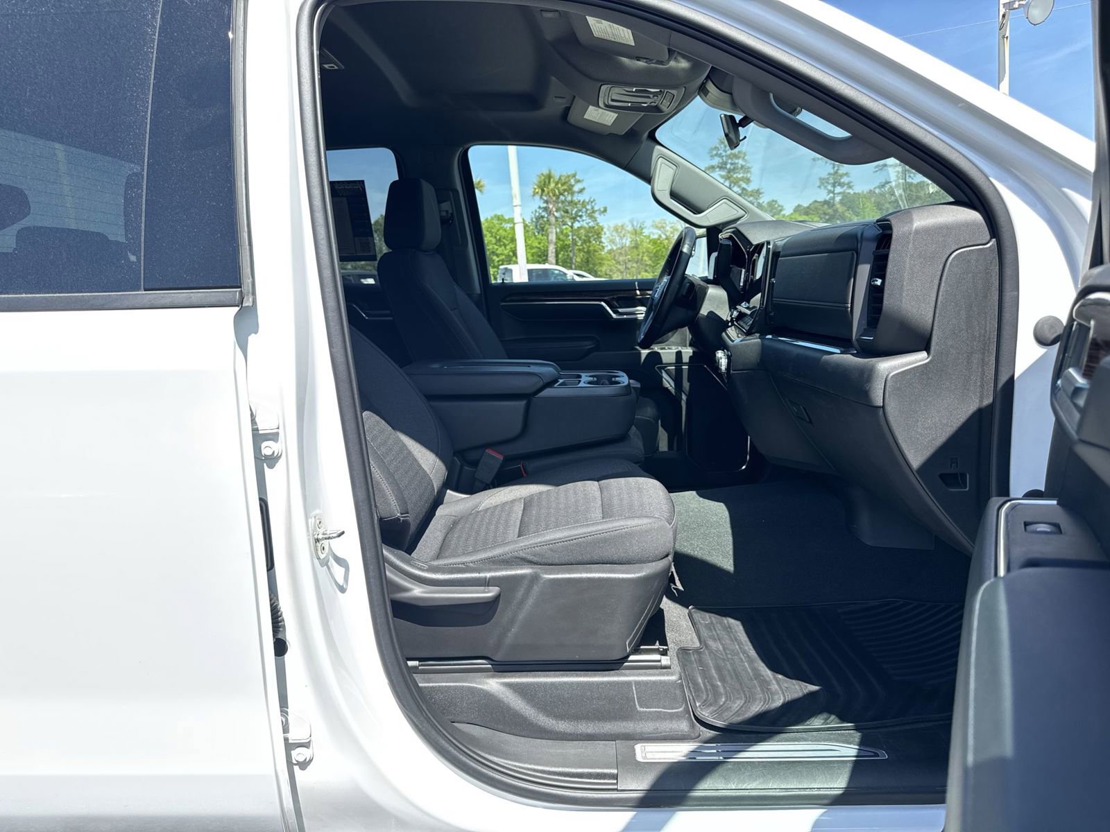 Used 2023 GMC Sierra 1500 Elevation AWD/4WD image 32