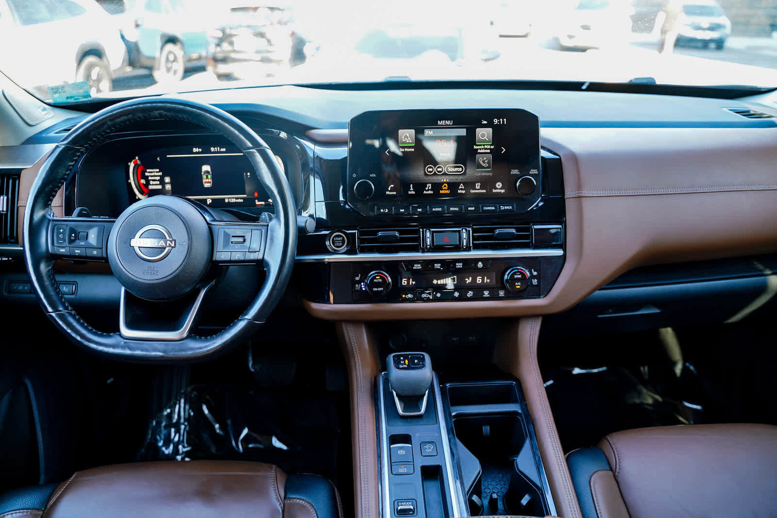 Used 2023 Nissan Pathfinder Platinum image 12