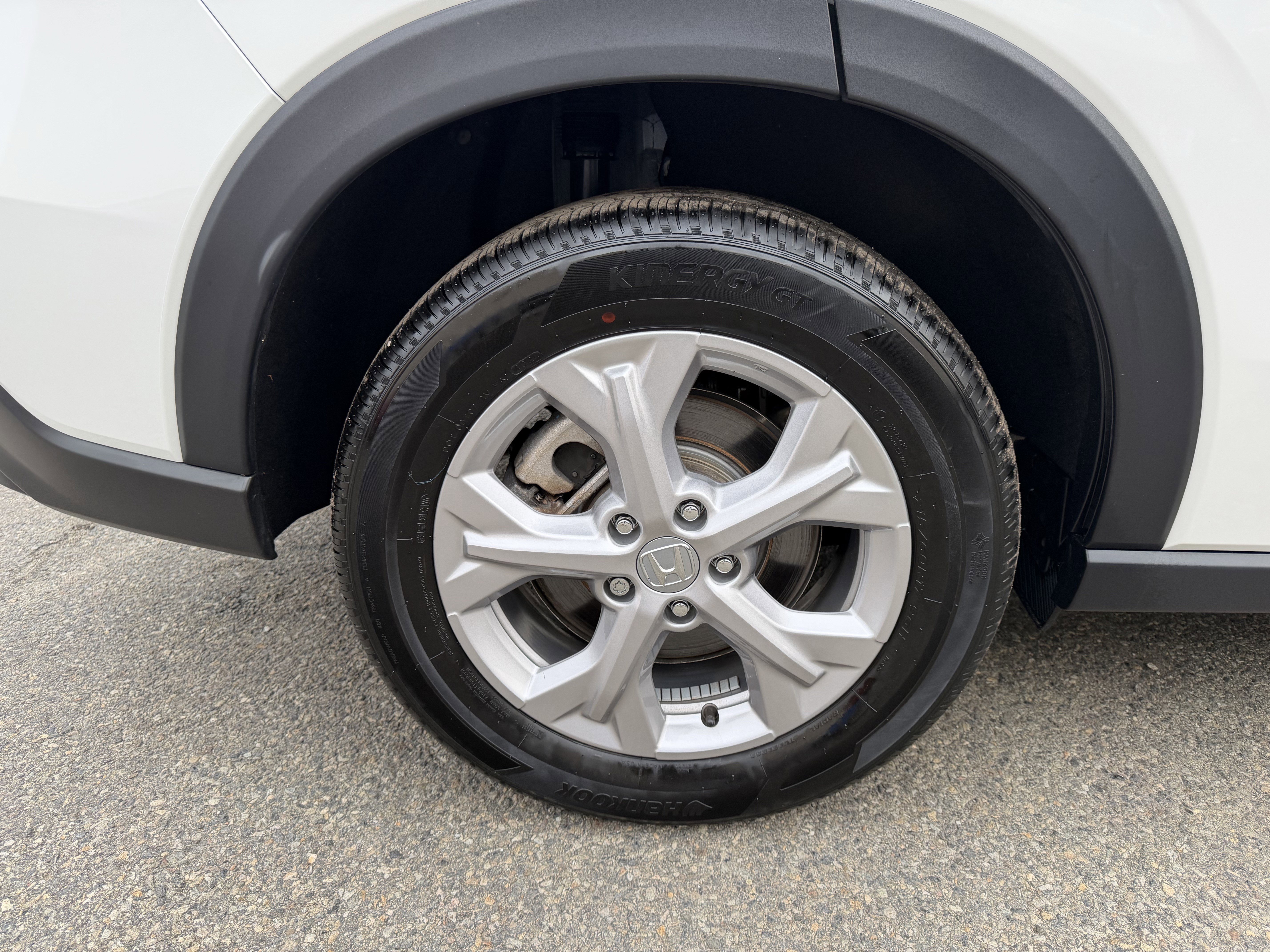 Used 2025 Honda HR-V LX image 9