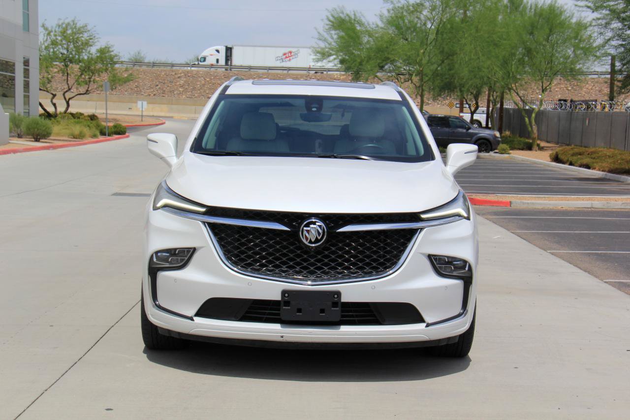Used 2023 Buick Enclave Avenir w/ Avenir Technology Package FWD image 2