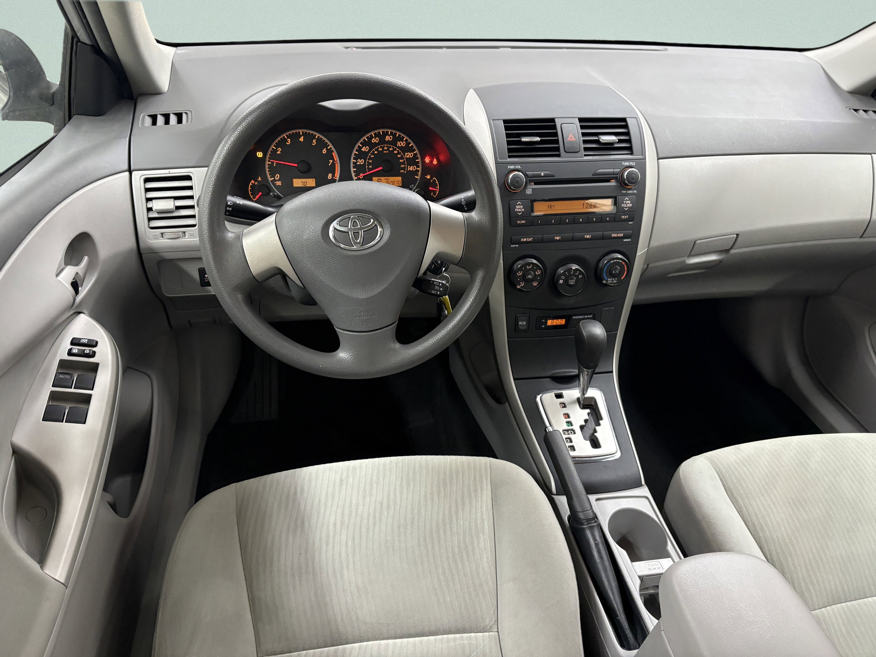 Used 2010 Toyota Corolla LE image 10