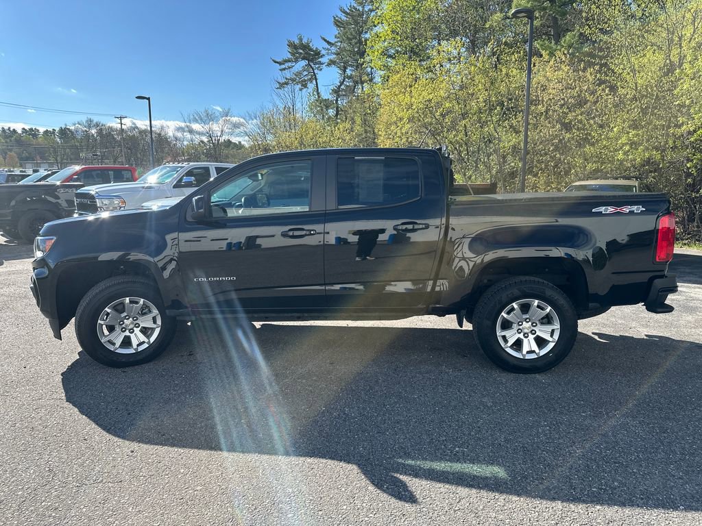 Used 2022 Chevrolet Colorado LT w/ Safety Package AWD/4WD image 2