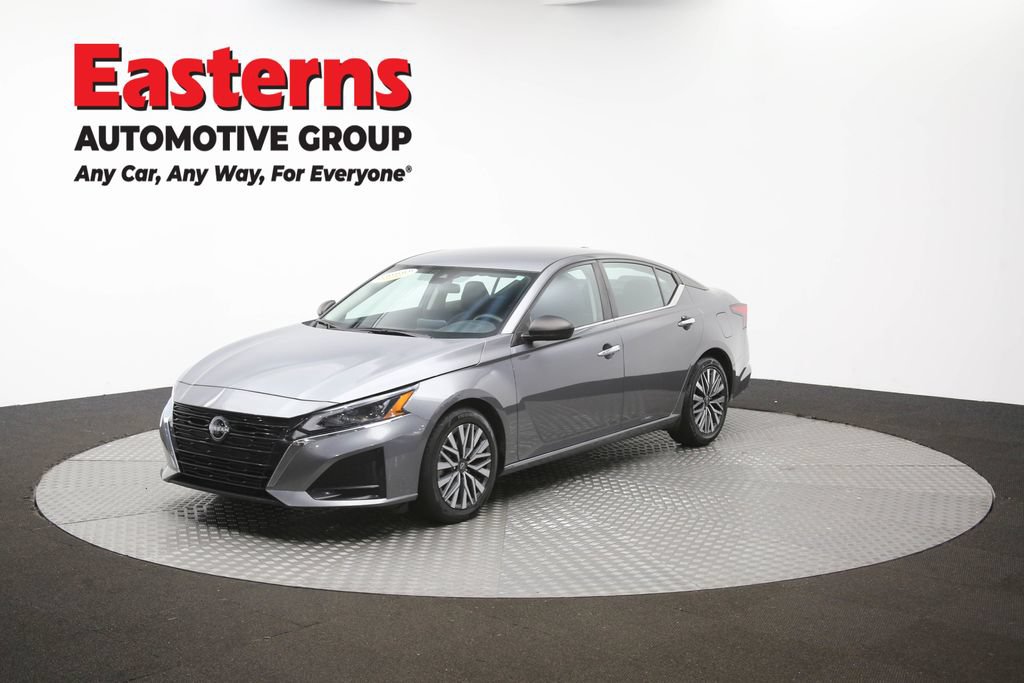 Used 2024 Nissan Altima 2.5 SV FWD image 55