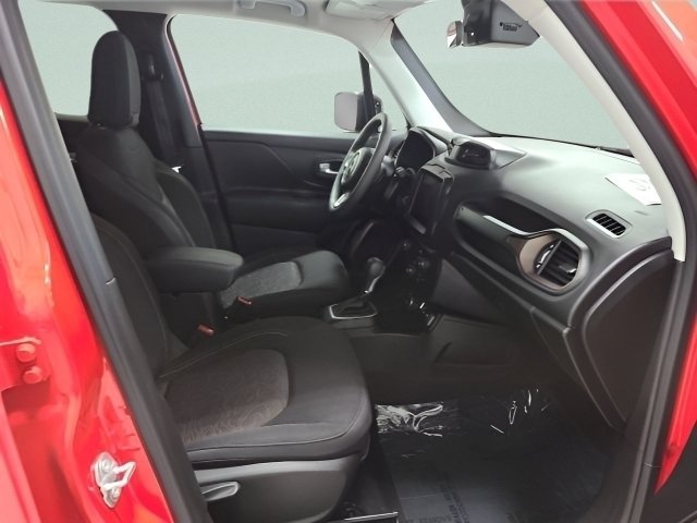 Used 2023 Jeep Renegade Latitude AWD/4WD image 11
