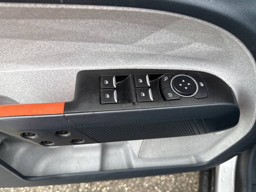Used 2022 Ford Maverick XLT FWD image 11