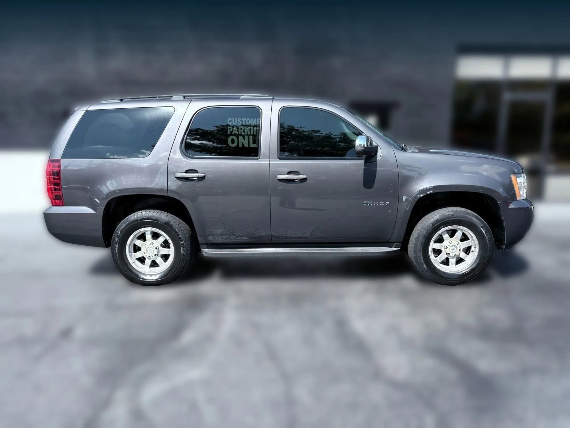 Used 2010 Chevrolet Tahoe LS w/ Regional Value Package image 6