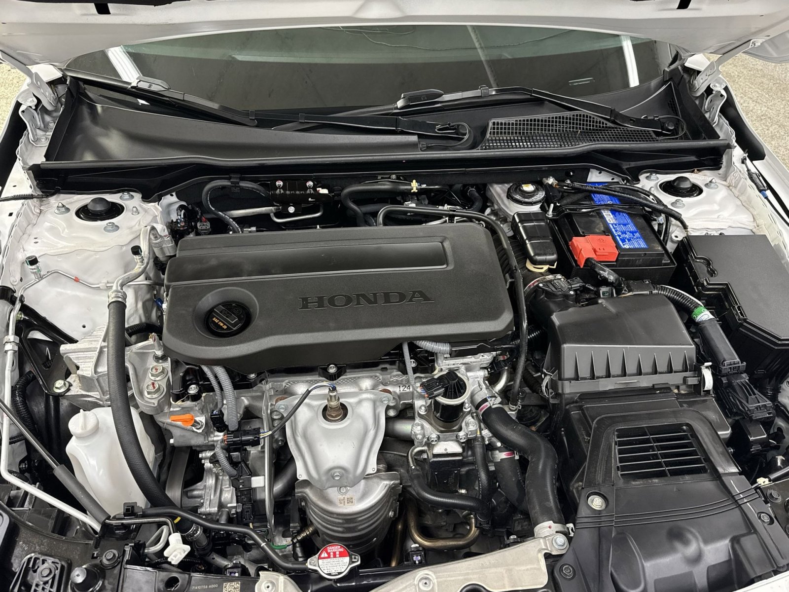 Used 2025 Honda Civic Sport image 32