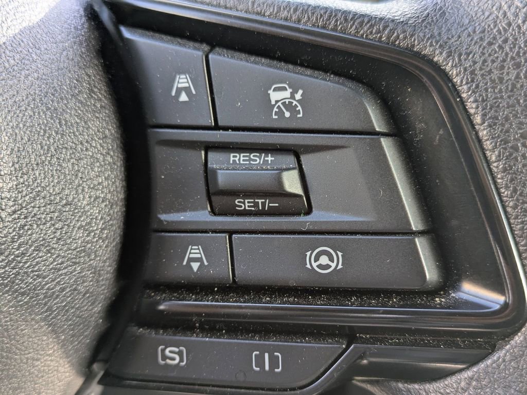 Used 2024 Subaru Crosstrek 2.0i Premium image 17