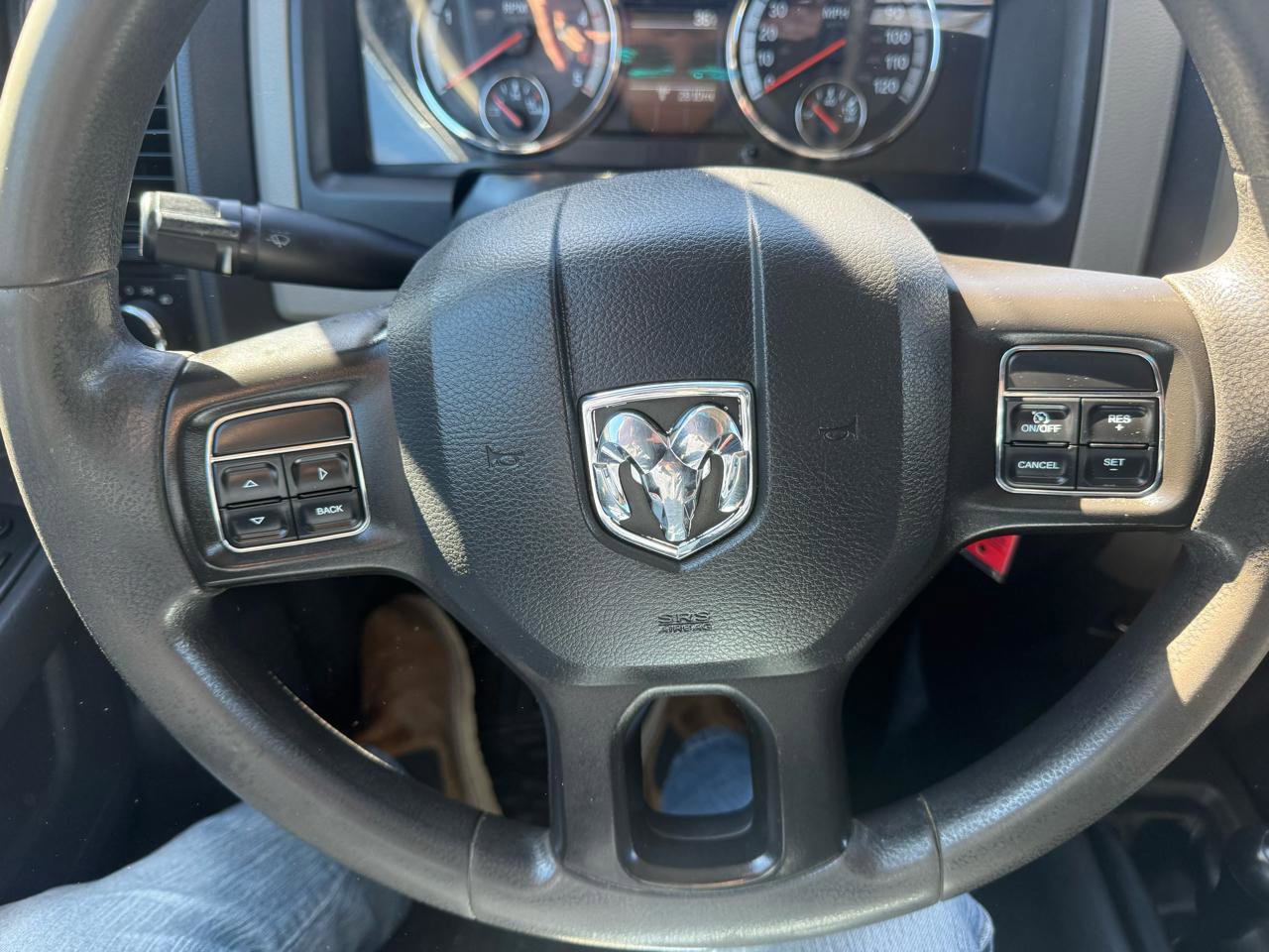 Used 2012 RAM 4500 4x4 Crew Cab w/ ST Decor Group image 17