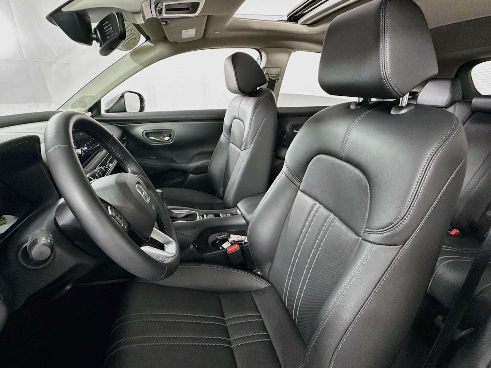 Certified 2026 Honda HR-V EX-L image 31