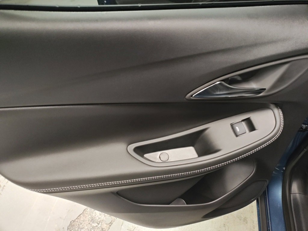 New 2026 Buick Encore GX Avenir w/ Avenir Technology Package image 29