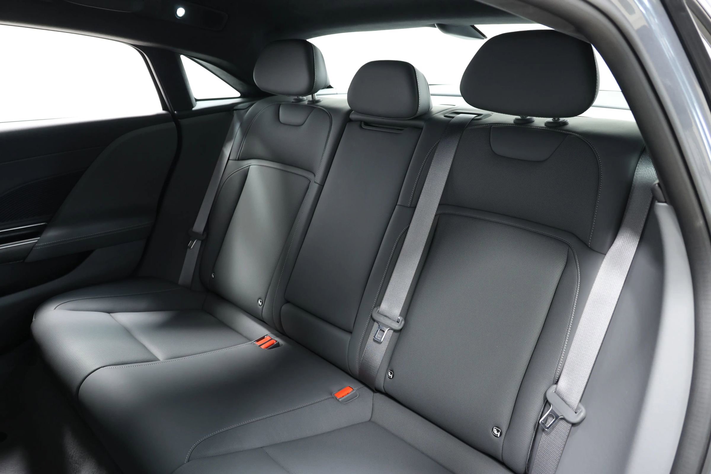 Used 2024 Lucid Air Pure image 50