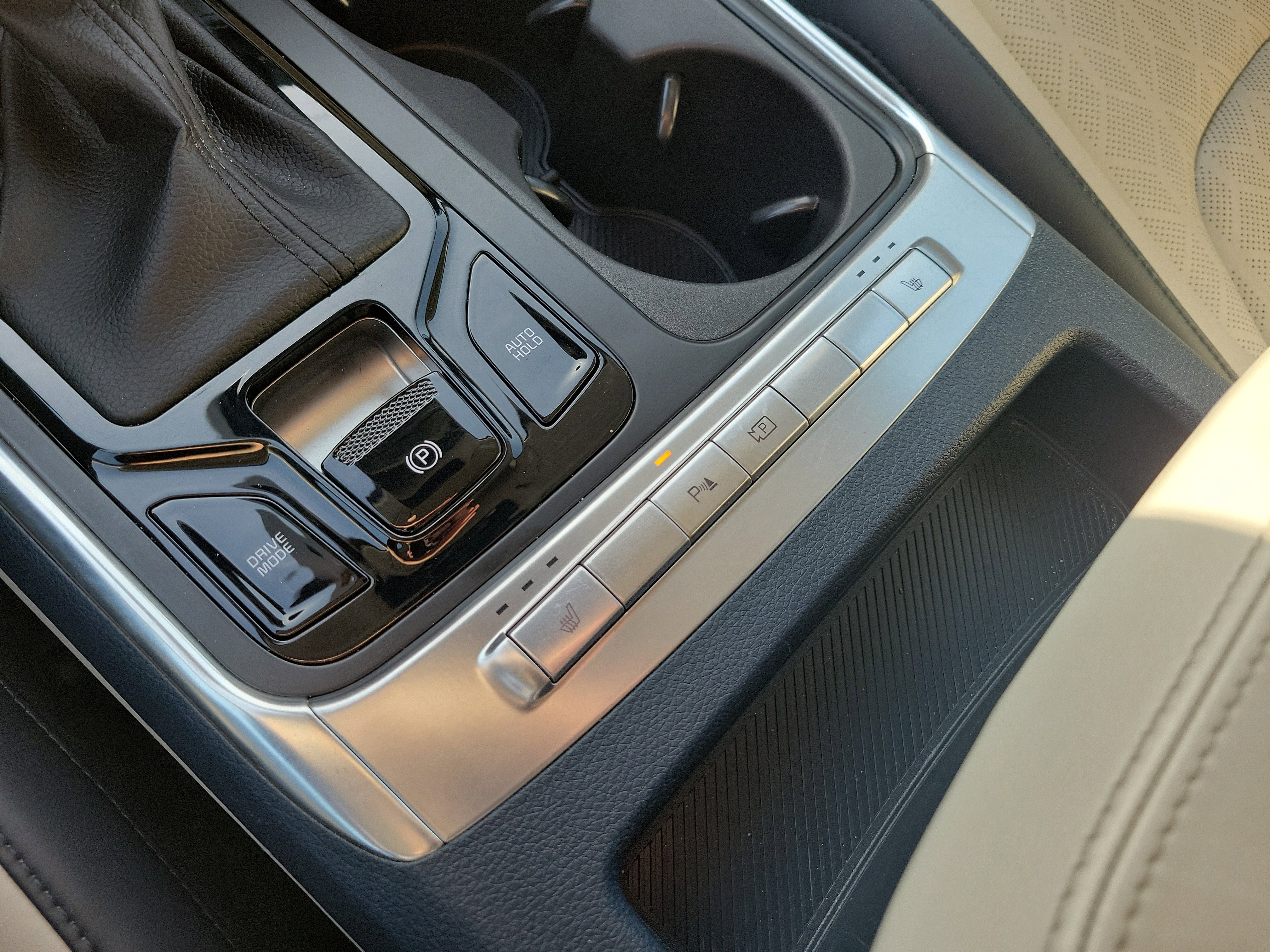 Certified 2025 Kia Carnival EX image 38