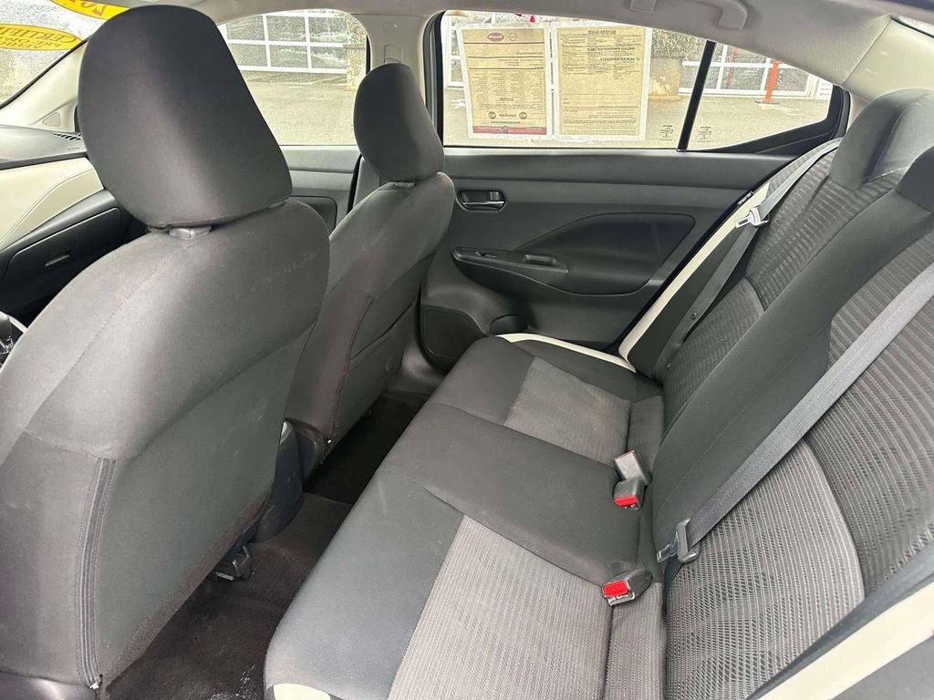 Used 2021 Nissan Versa SV image 10