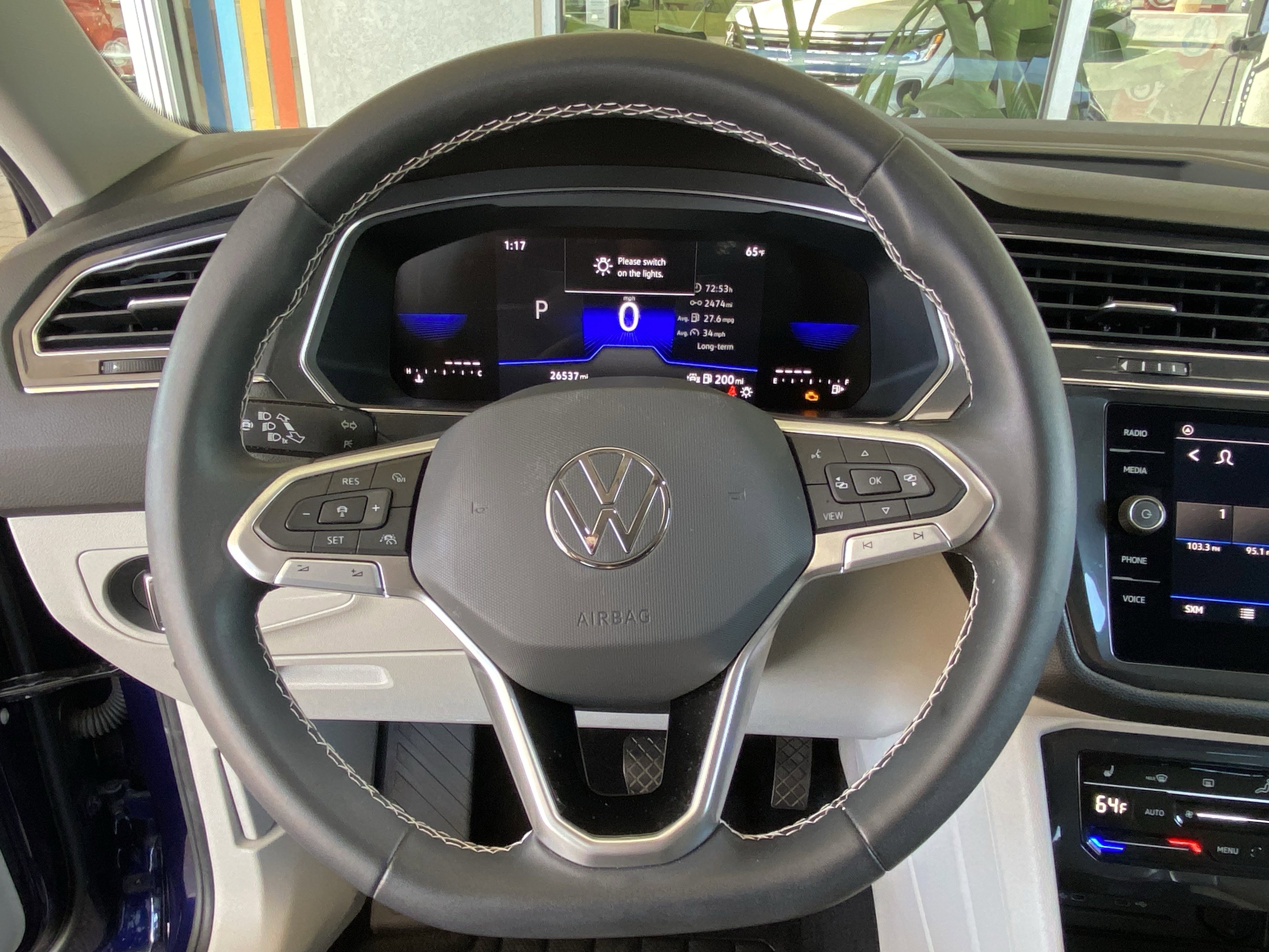 Used 2023 Volkswagen Tiguan SE w/ Panoramic Sunroof Package image 22