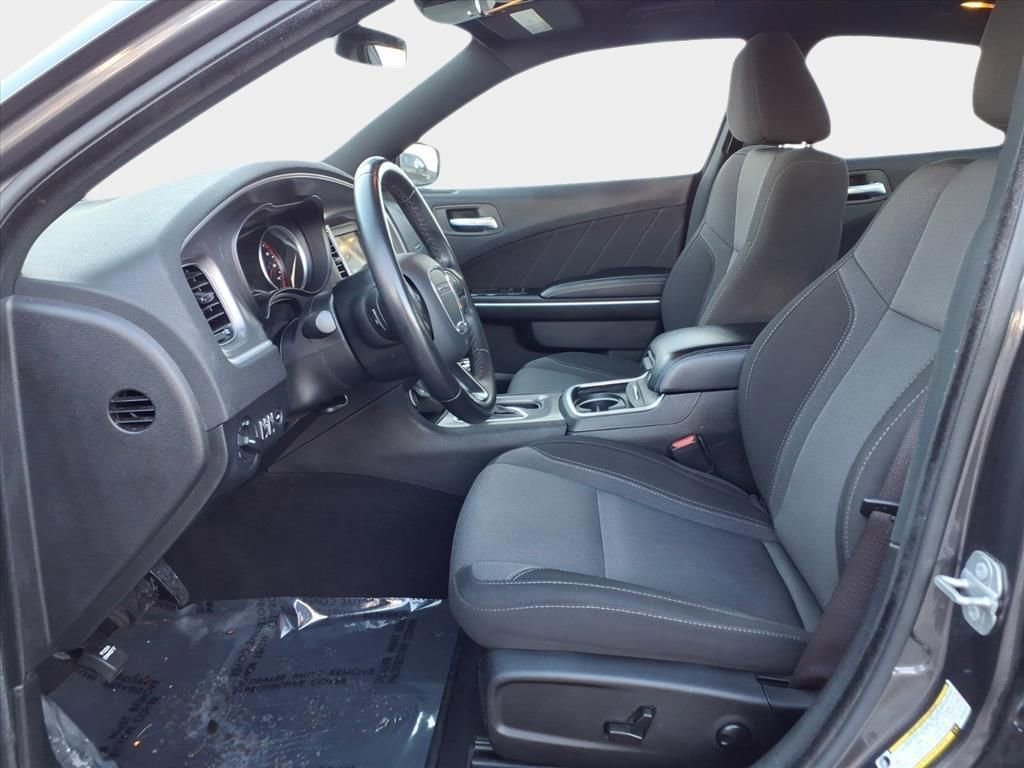Used 2022 Dodge Charger SXT image 9