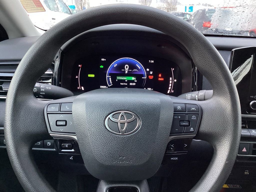 Used 2025 Toyota Camry LE image 26