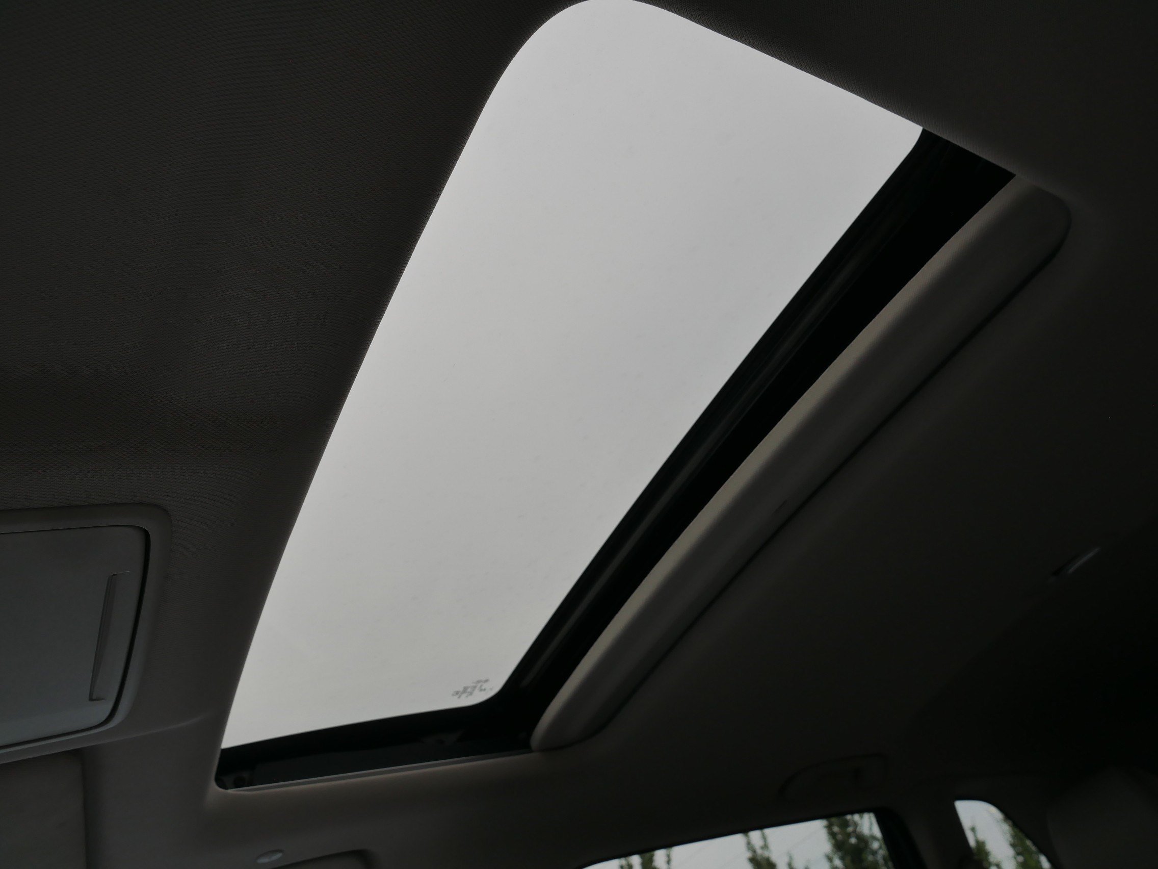 Used 2025 Honda CR-V EX-L image 32