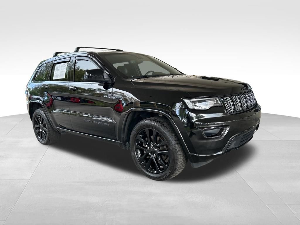 Used 2019 Jeep Grand Cherokee Altitude AWD/4WD image 2
