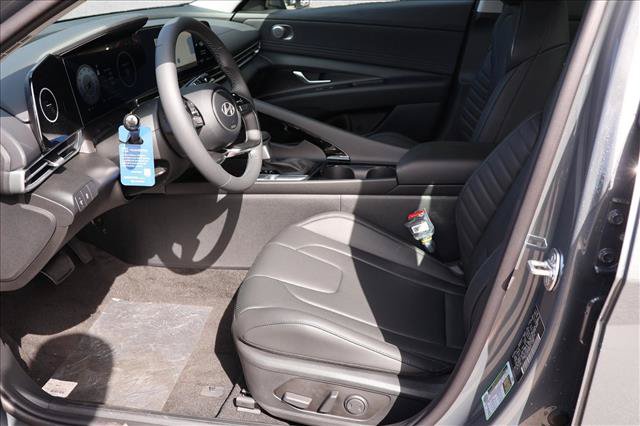 New 2026 Hyundai Elantra Limited FWD image 11