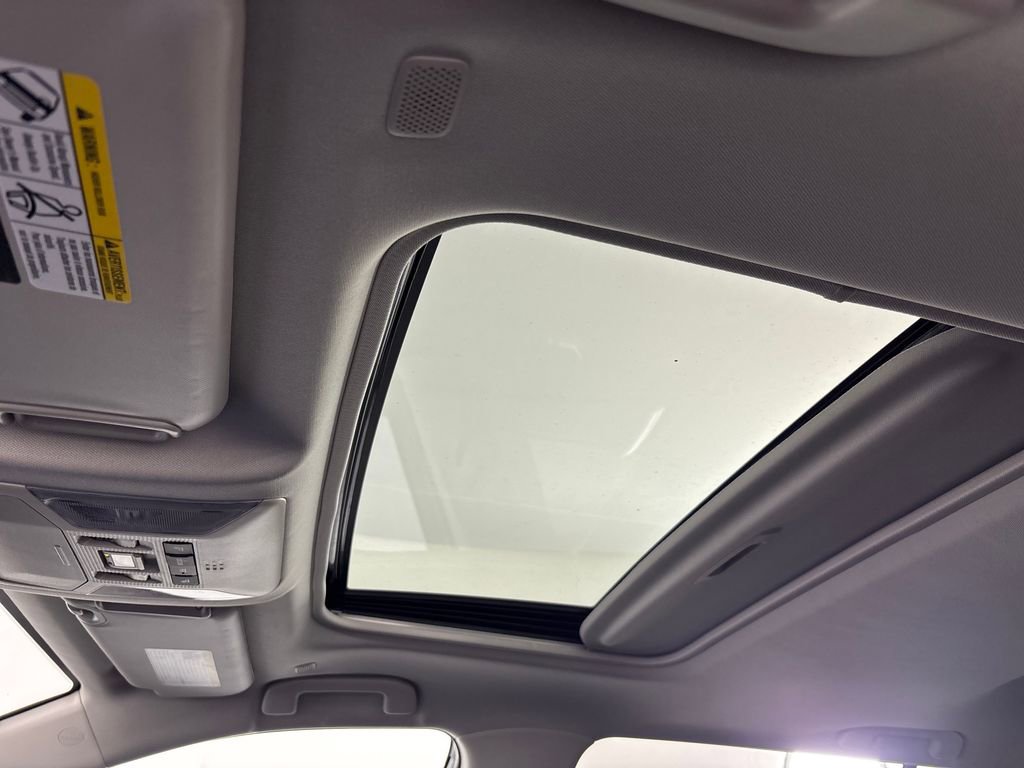 Certified 2025 Toyota RAV4 Limited w/ Advanced Technology Package image 25