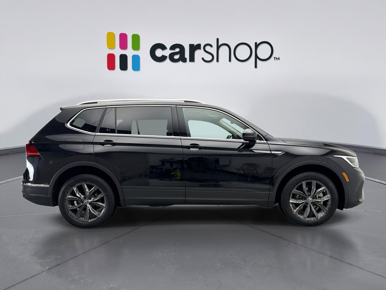 Used 2022 Volkswagen Tiguan SE image 6
