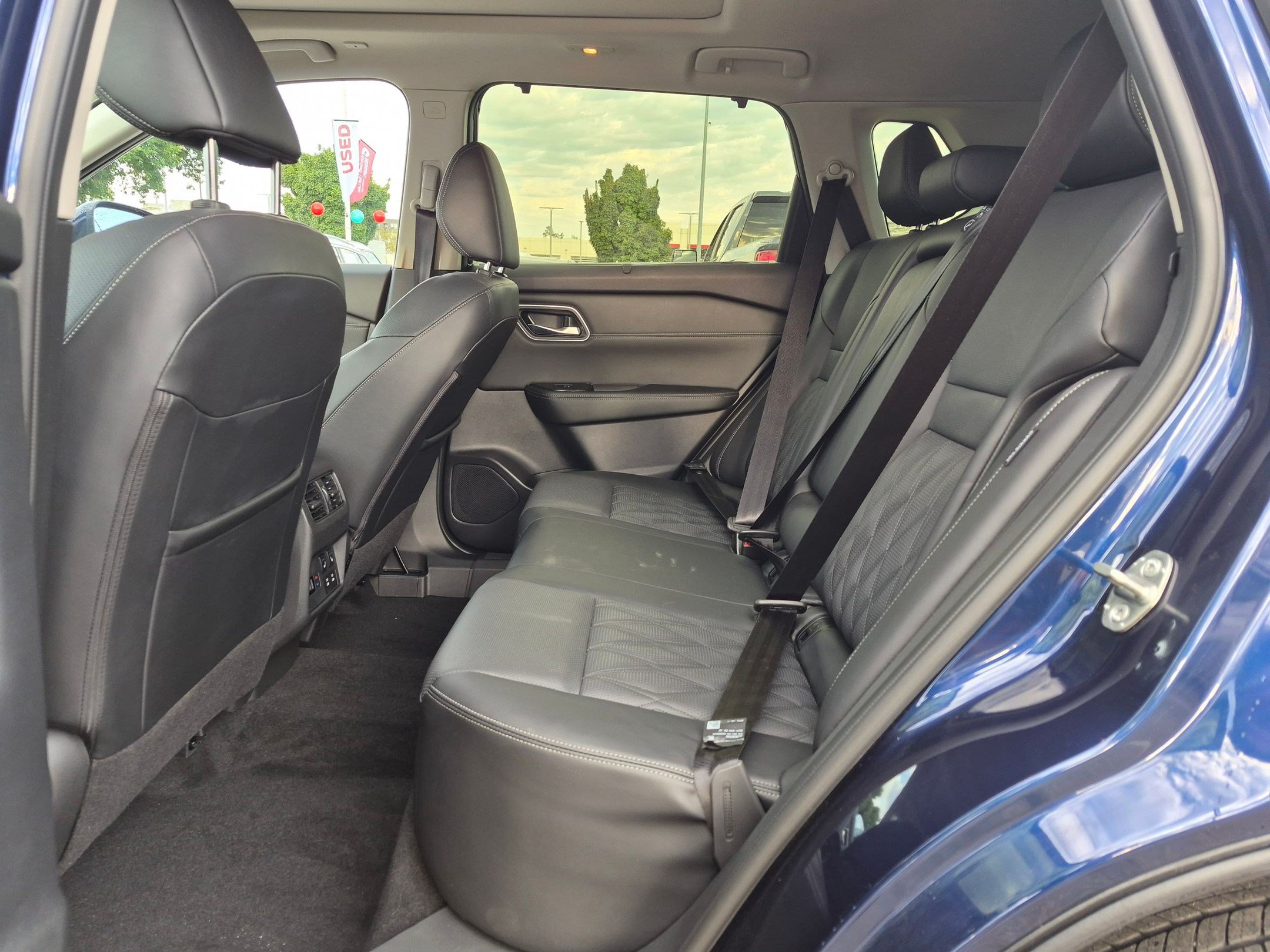Used 2026 Nissan Rogue Platinum w/ Platinum Premium Package AWD/4WD image 29
