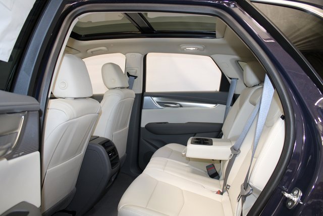 New 2025 Cadillac XT5 Premium Luxury image 8
