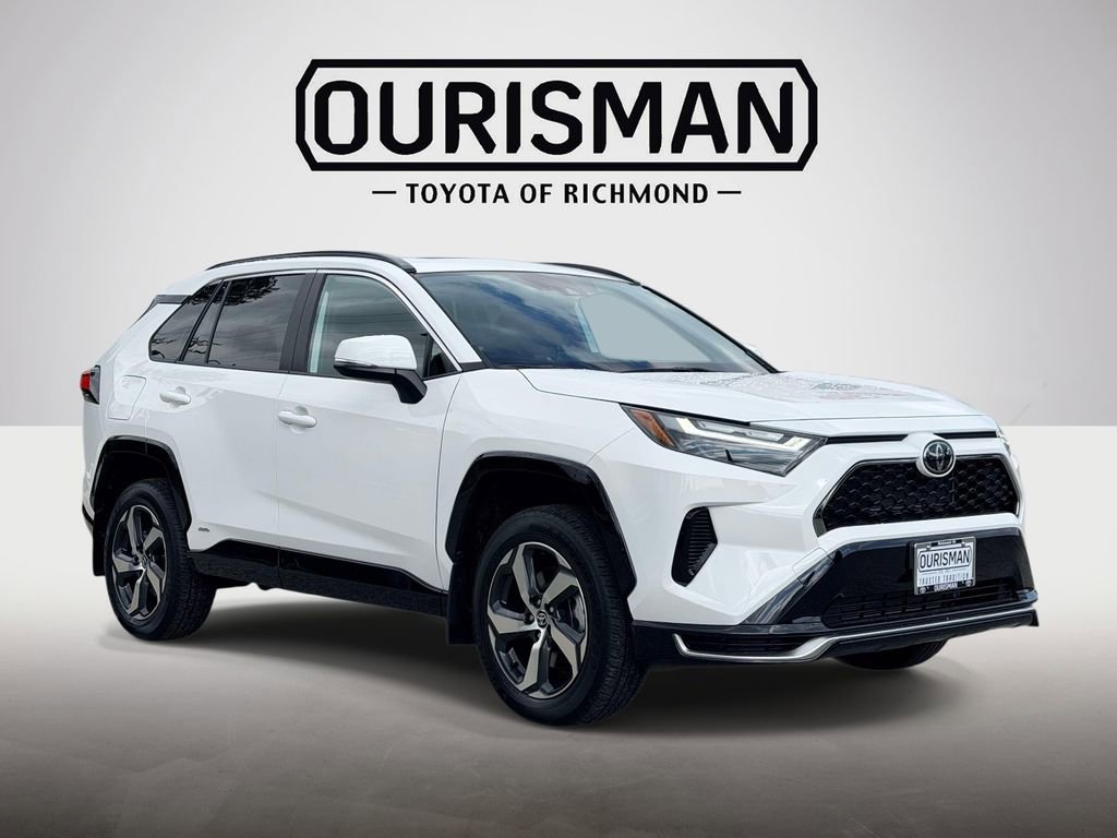 Used 2025 Toyota RAV4 SE w/ Weather & Moonroof Package AWD/4WD image 1