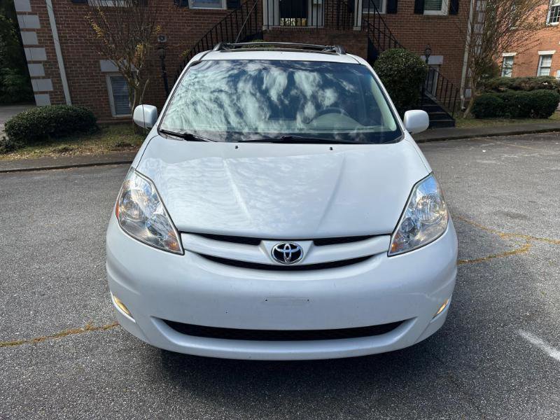 Used 2008 Toyota Sienna XLE Limited image 4