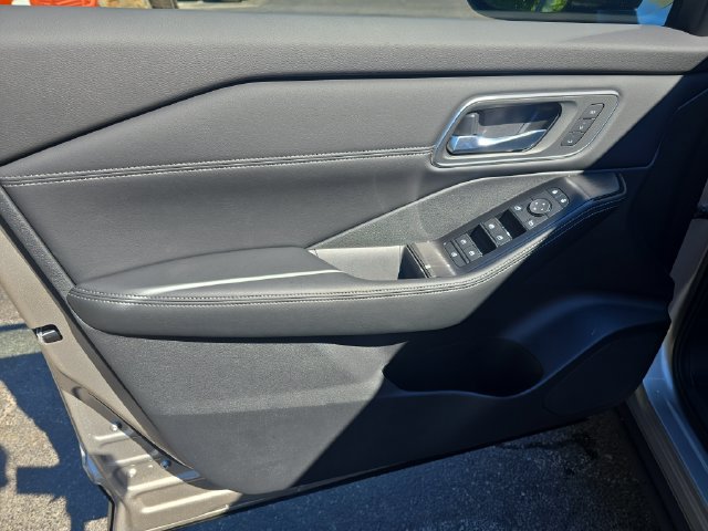 New 2026 Nissan Rogue Platinum w/ Platinum Premium Package AWD/4WD image 12