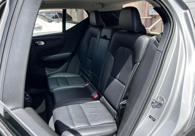 Certified 2023 Volvo XC40 B5 Plus w/ Driver Assist Package AWD/4WD image 14