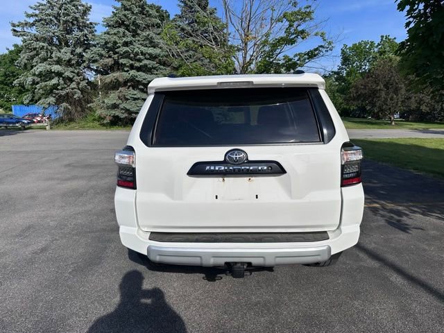 Used 2019 Toyota 4Runner TRD Off-Road Premium AWD/4WD image 4