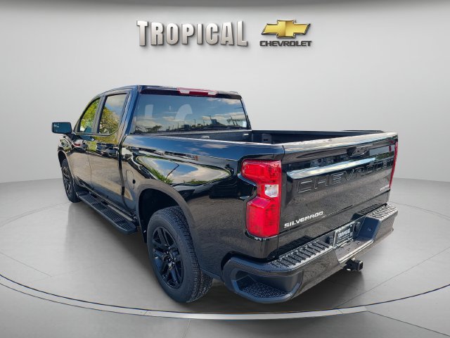 New 2026 Chevrolet Silverado 1500 Custom RWD image 3