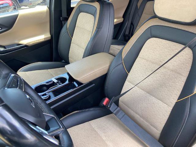 Used 2025 Chevrolet Equinox ACTIV w/ Safety and Technology Package AWD/4WD image 14