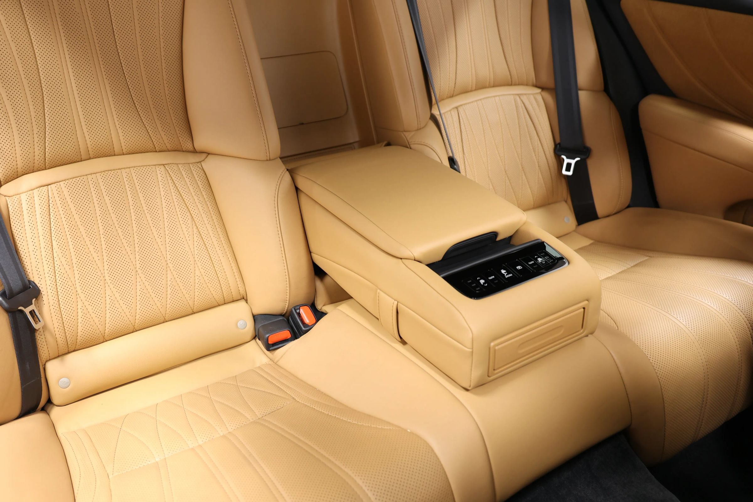 Used 2024 Lexus LS 500 w/ Interior Upgrade Package RWD image 84