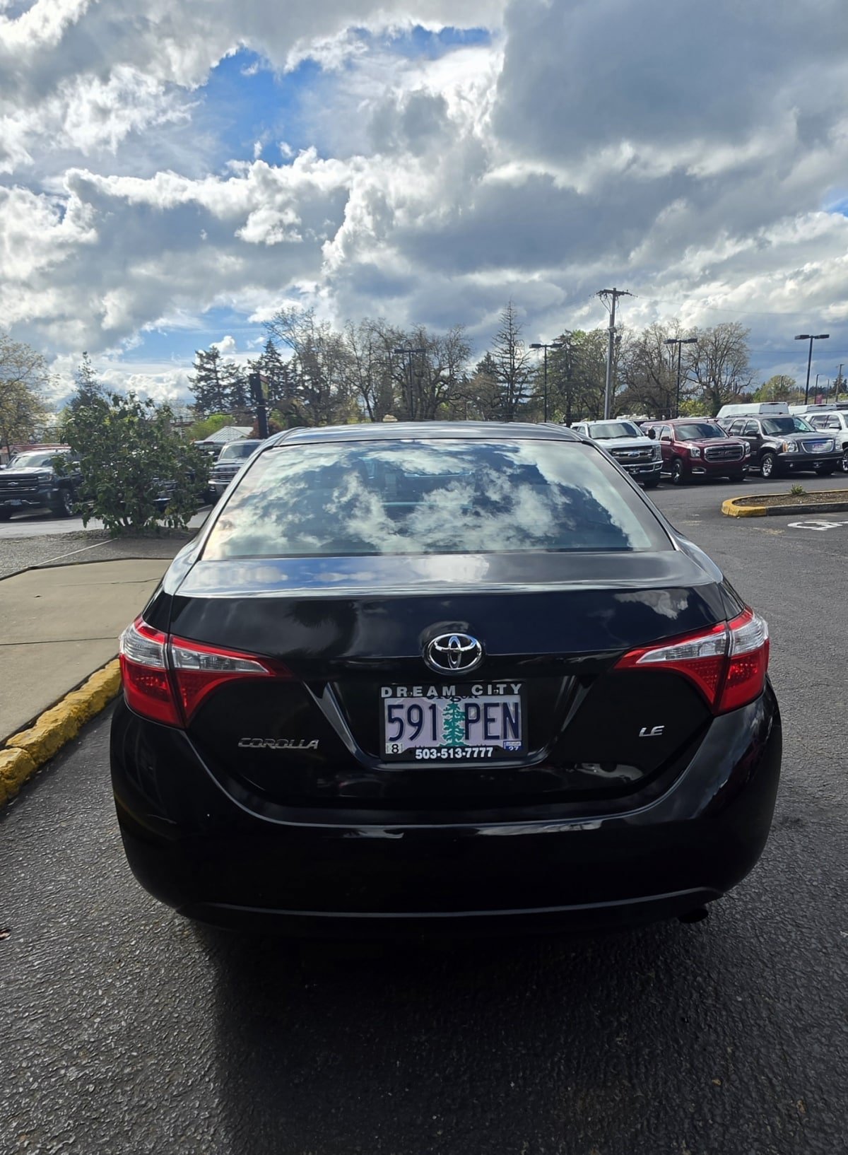 Used 2016 Toyota Corolla LE FWD image 9