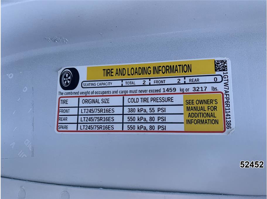 Used 2024 GMC Savana 2500 w/ Driver Convenience Package image 19