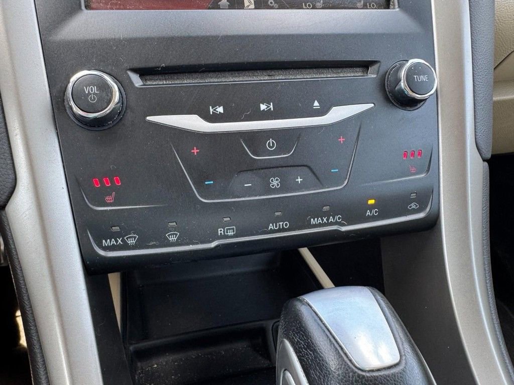 Used 2014 Ford Fusion SE w/ Equipment Group 502A image 18