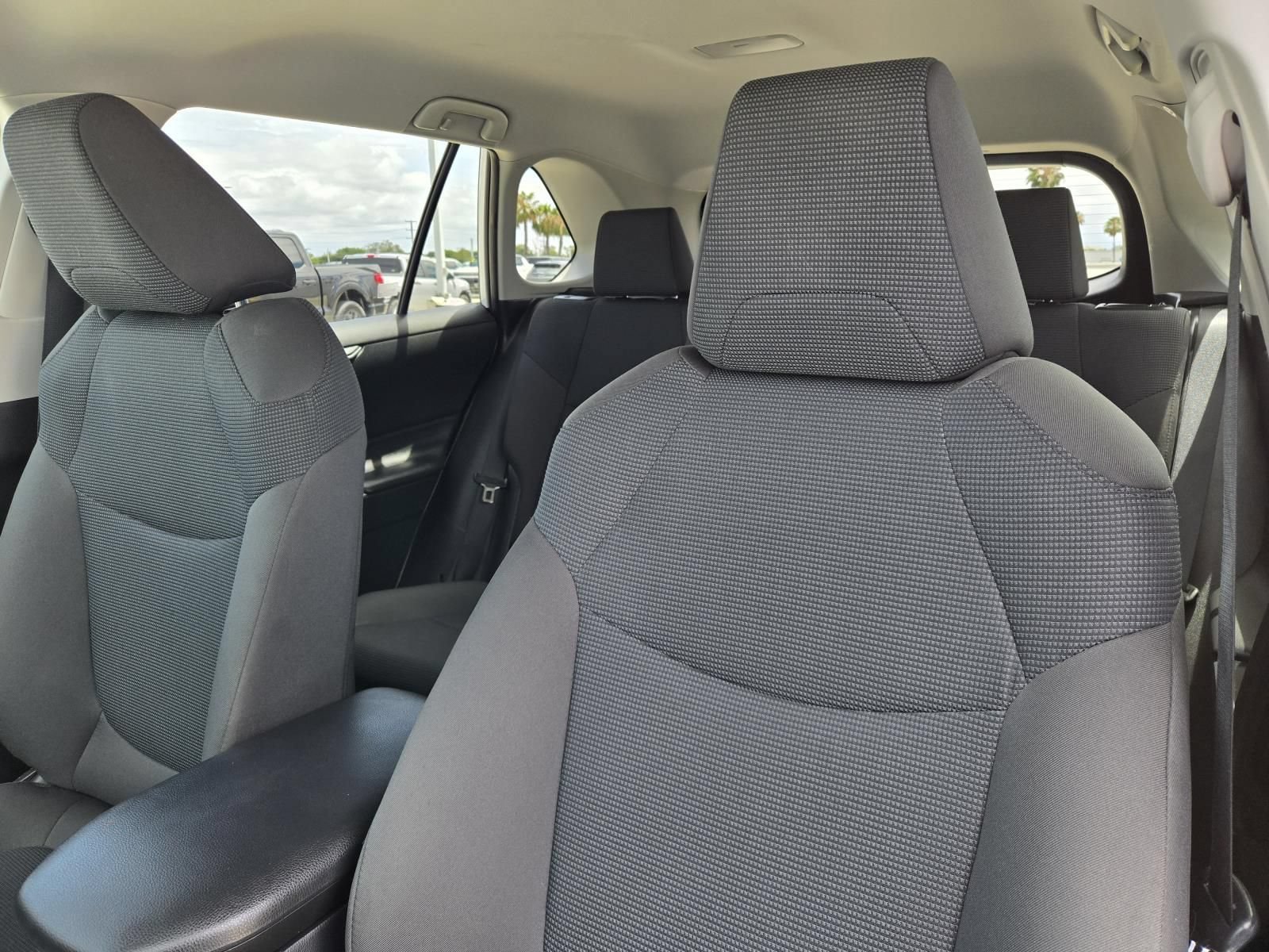 Used 2024 Toyota RAV4 LE AWD/4WD image 22